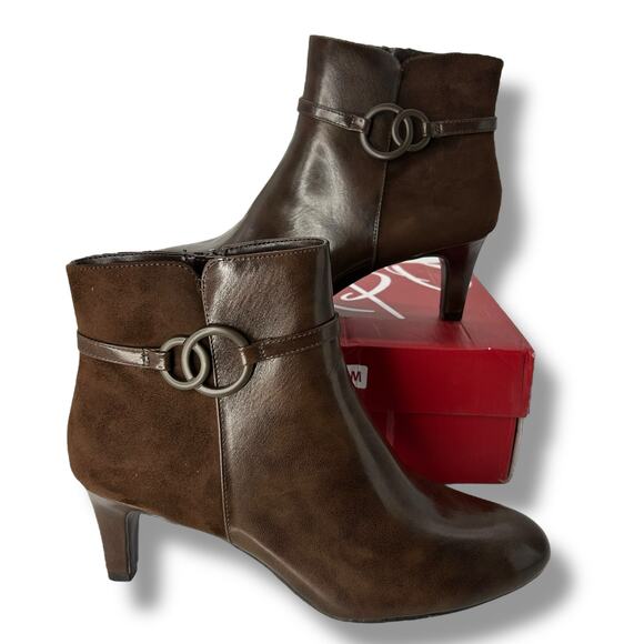 NEW Impo Brown Suede & Leather Ankle Booties Size 11 Old Money Kitten Heel Lux - Picture 1 of 13